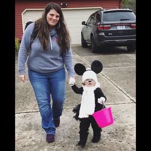 Meet your Posher, Carlie